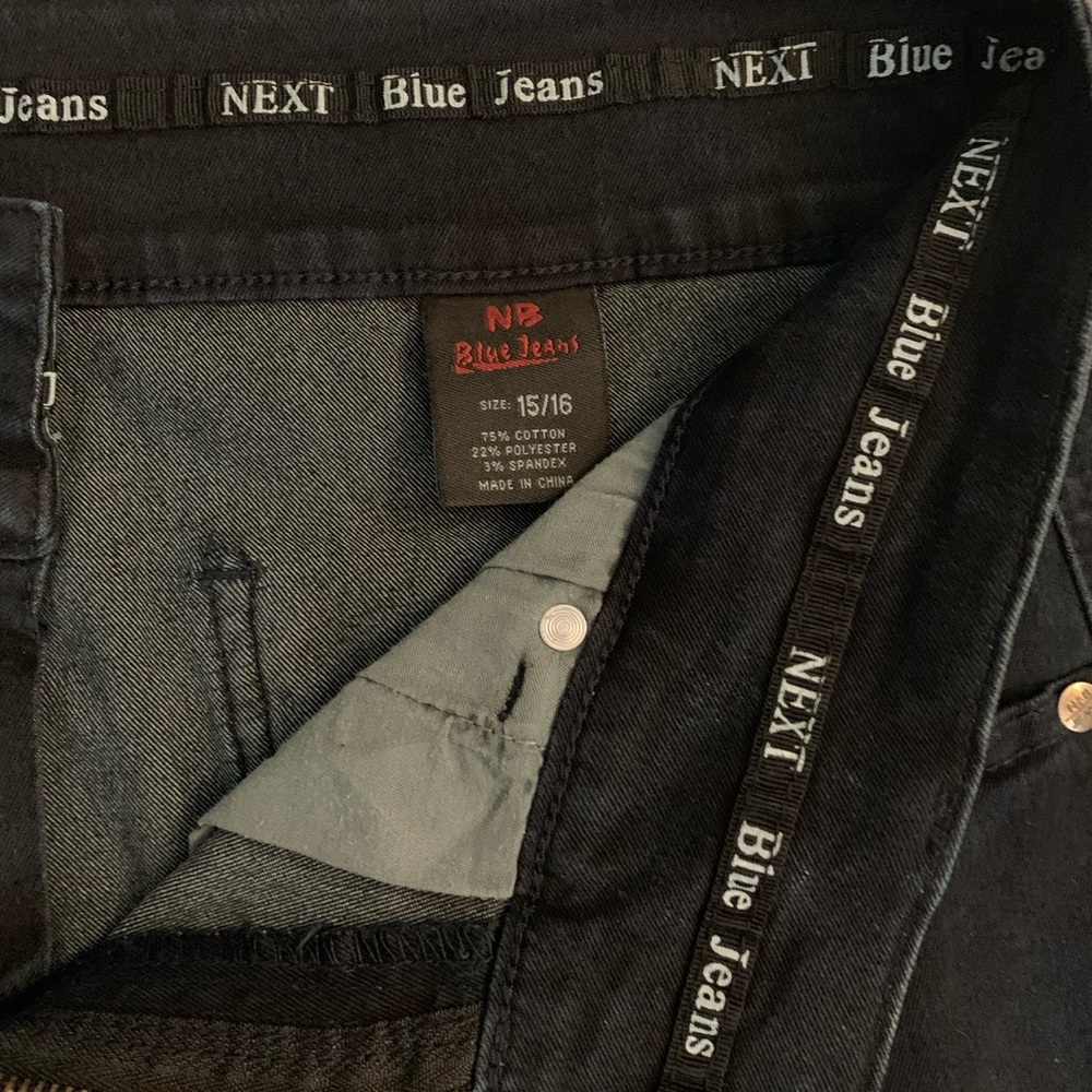 Women’s Black Embroidered Jeans - Picture 9 of 15